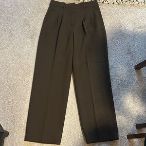 Aritzia Effortless Curve Fit (Re)ssential NWT